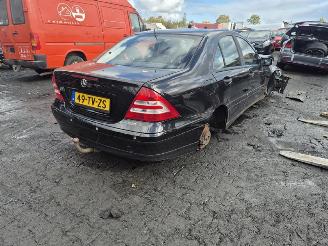 demontáž osobní automobily Mercedes C-klasse 200 CDi 2007/2