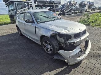 BMW 1-serie 116i picture 4