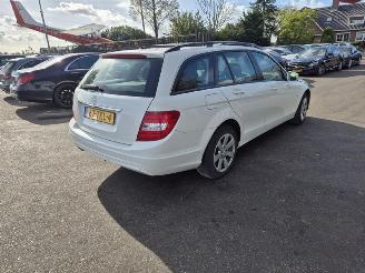 Unfallwagen Mercedes C-klasse 180 CDi Estate 2012/2