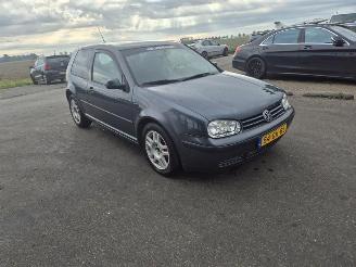 Volkswagen Golf 1.6 16v picture 4