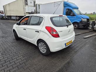 Hyundai I-20 1.2 picture 2