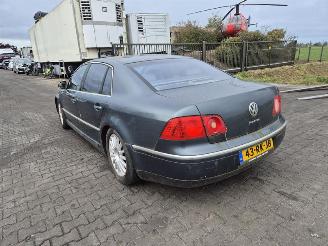 Volkswagen Phaeton 3.2 V6 picture 2
