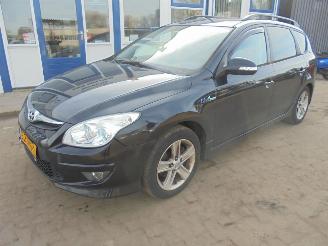 Sloopauto Hyundai I-30 Crosswagon 1.4i-Motion Buisiness 2011/5
