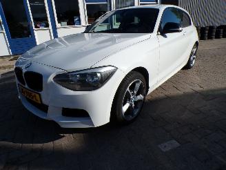 Vaurioauto  passenger cars BMW 1-serie 116D 2012/6
