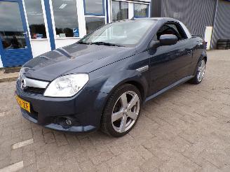  Opel Tigra Twin Top 1.8-16V Linea Rosso 2006/4
