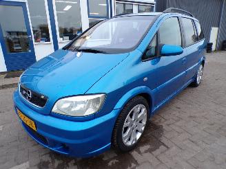 krockskadad bil auto Opel Zafira 2.0-16v OPC 2002/1