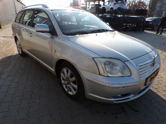 Toyota Avensis  picture 4