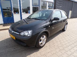 Voiture accidenté Opel Corsa -C  1.2-16v  Njoy 2003/5