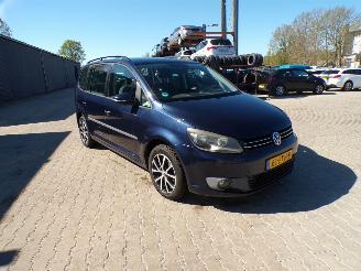 Volkswagen Touran 1.2 TSI Trendline Blue Motion picture 2