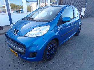 krockskadad bil auto Peugeot 107 1.0-12V Urban Move 2010/5