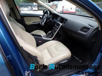 Volvo V-60 V60 I (FW/GW), Combi, 2010 / 2018 2.4 D6 20V Plug-in Hybrid AWD picture 5