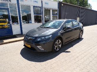 krockskadad bil auto Opel Ampera 1.4 2012/8