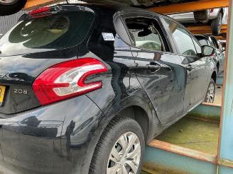  Peugeot 208 208 I (CA/CC/CK/CL), Hatchback, 2012 / 2019 1.2 Vti 12V PureTech 82 2013/4