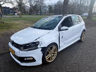 skadebil auto Volkswagen Polo 55 kW (75 PK)  1598 cc. 2009/12