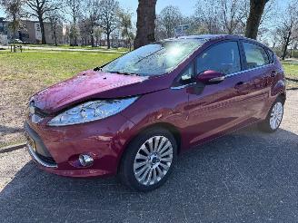 Schadeauto Ford Fiesta 60 kW (82 PK)  1242 cc. 2009/10