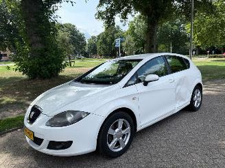 Schadeauto Seat Leon 75 kW (102 PK)  1595 cc. 2008/1