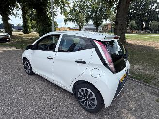 Toyota Aygo 51 kW (69 PK)  998 cc. picture 3
