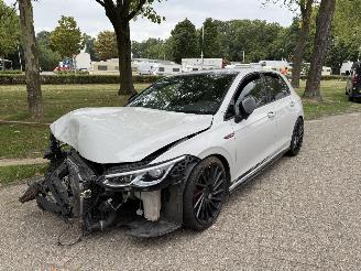 uszkodzony samochody osobowe Volkswagen Golf  2021/1