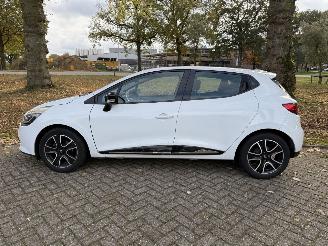 Renault Clio  picture 2