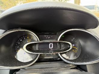 Renault Clio  picture 10