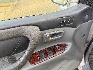 Toyota Landcruiser-100  picture 14