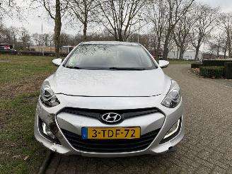 Hyundai I-30  picture 8