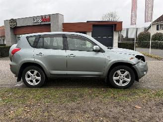 Toyota Rav-4  picture 6