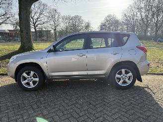Toyota Rav-4  picture 2