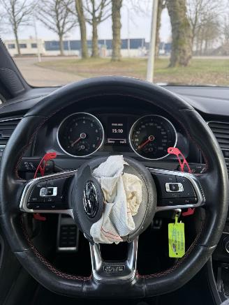 Volkswagen Golf 2.0 gti automaat picture 22