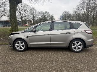 Ford S-Max  picture 2