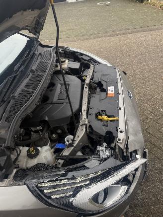 Ford S-Max  picture 13