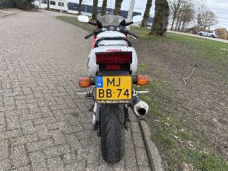 Honda CBR 600  picture 3