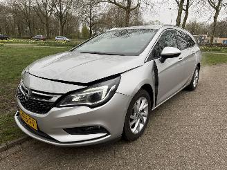 skadebil auto Opel Astra SPORTS TOURER+ 2019/1