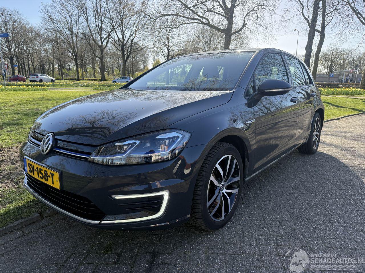 Volkswagen e-Golf 