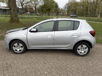 Dacia Sandero  picture 2