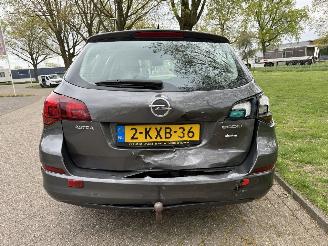 Opel Astra SPORTS TOURER picture 4