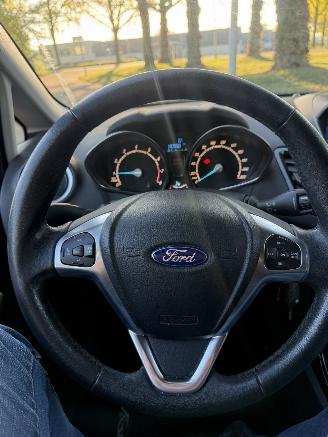 Ford Fiesta  picture 18