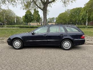 Mercedes E-klasse 200 picture 2
