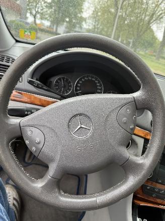 Mercedes E-klasse 200 picture 16