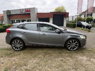 Volvo V-40  picture 6