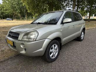 krockskadad bil auto Hyundai Tucson  2005/1