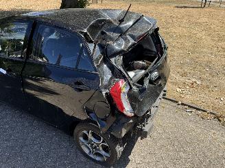 Kia Picanto  picture 13
