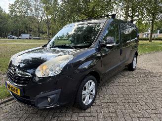 krockskadad bil bedrijf Opel Combo  2016/1