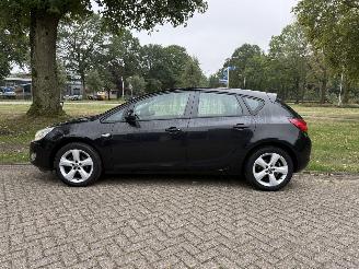 Opel Astra  picture 2