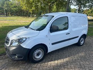 skadebil bedrijf Mercedes Citan  2019/1