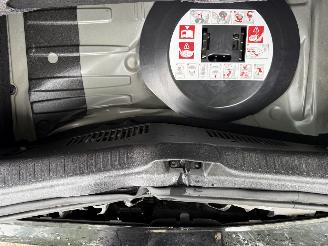 Renault Clio  picture 15