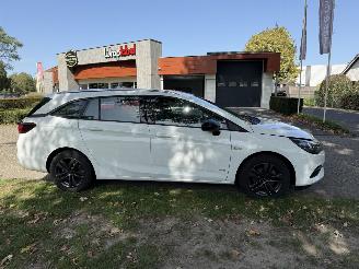 Opel Astra SPORTS TOURER+ picture 6