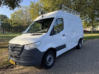 Mercedes Sprinter  picture 1