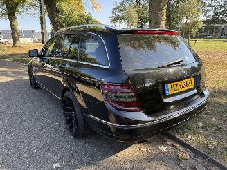 Mercedes C-klasse 200 picture 3