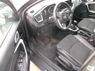 Kia Cee d 1.0 Break Lounge picture 19